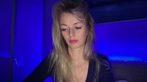 Valerie  online show from February 12, 5:52 pm