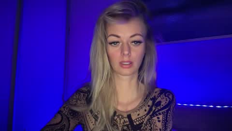 Valerie  online show from February 20, 3:34 pm