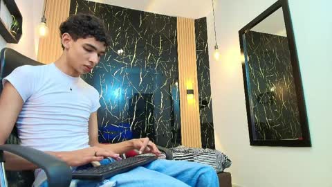 VALERIO  online show from April 8, 2:55 am