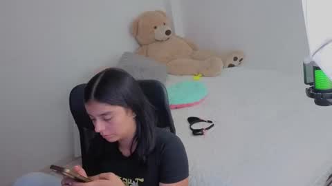 Snapshot of valerihouse_ chatting on July 9, 1:53 am valerihouse_ online show from July 9, 1:53 am