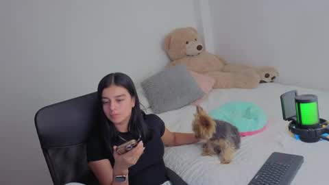 Snapshot of valerihouse_ chatting on July 12, 2:02 am valerihouse_ online show from July 12, 2:02 am