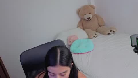 Snapshot of valerihouse_ chatting on July 22, 2:14 am valerihouse_ online show from July 22, 2:14 am