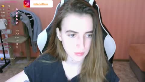 Snapshot of valeritiio chatting on December 25, 4:54 am valeritiio online show from December 25, 4:54 am