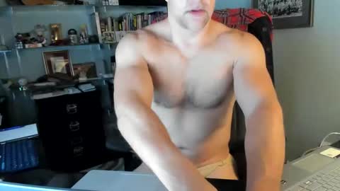 athletic ass muscles underwear smooth cock online show from November 7, 9:26 pm
