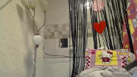 Snapshot of valerivegas chatting on April 21, 12:45 am valerivegas online show from April 21, 12:45 am