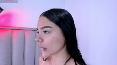 Cris  online show from April 8, 3:17 am