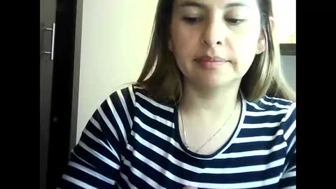 Snapshot of valery__rouse_ chatting on April 24, 9:50 pm Valery online show from April 24, 9:50 pm