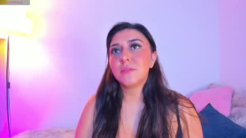 Snapshot of valery_kils chatting on May 31, 3:04 am VALERY online show from May 31, 3:04 am