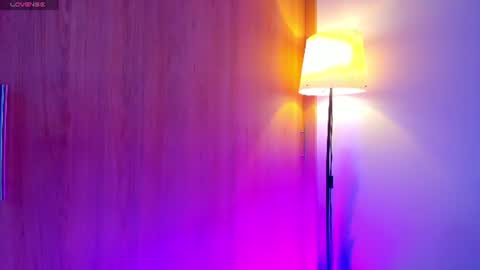 Snapshot of valery_kils chatting on June 11, 12:32 am VALERY online show from June 11, 12:32 am