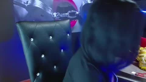 Snapshot of valery_meer_ chatting on December 5, 2:44 pm Valeria online show from December 5, 2:44 pm