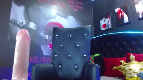 Snapshot of valery_meer_ chatting on December 19, 3:30 pm Valeria online show from December 19, 3:30 pm