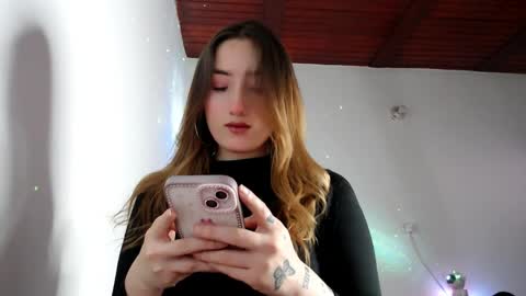 Snapshot of valery_salmons chatting on May 22, 3:28 pm valery_salmons online show from May 22, 3:28 pm