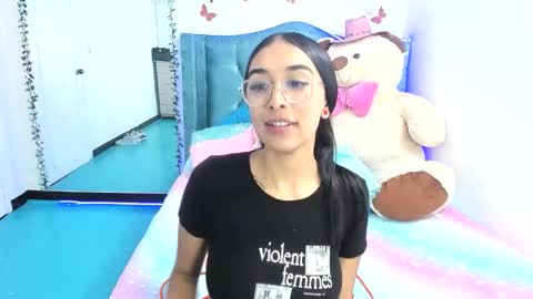 Snapshot of valery_taylor_1 chatting on April 8, 4:12 am valery online show from April 8, 4:12 am