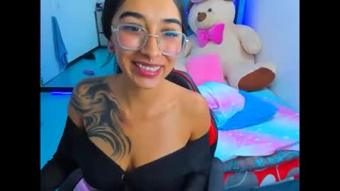 Snapshot of valery_taylor_1 chatting on April 17, 2:47 am valery online show from April 17, 2:47 am