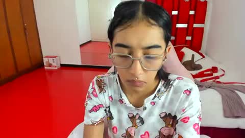 valery online show from June 18, 1:06 am