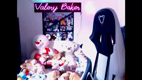 B V Naughty online show from October 24, 1:29 pm