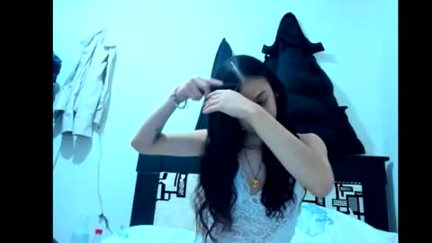 B V Naughty online show from November 12, 7:35 pm