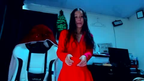 Snapshot of valerybaker1 chatting on May 2, 4:45 pm B V Naughty online show from May 2, 4:45 pm