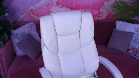 V A L E R Y  M U R online show from February 3, 3:04 am