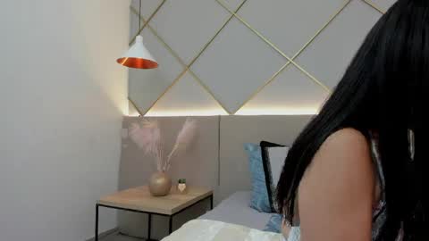 Snapshot of valesantodomingo chatting on April 2, 11:46 pm Sofia online show from April 2, 11:46 pm