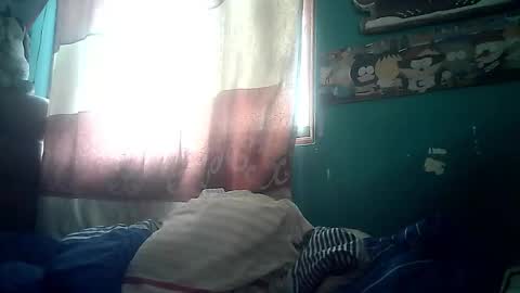 Snapshot of valesh20 chatting on November 24, 9:03 pm Valesh19 online show from November 24, 9:03 pm