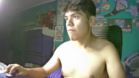 Snapshot of valesh20 chatting on March 8, 7:23 am Valesh19 online show from March 8, 7:23 am