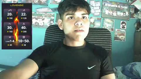 Snapshot of valesh20 chatting on May 4, 12:06 am Valesh19 online show from May 4, 12:06 am
