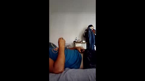 Snapshot of valetv2222 chatting on April 4, 2:25 pm valetv2222 online show from April 4, 2:25 pm