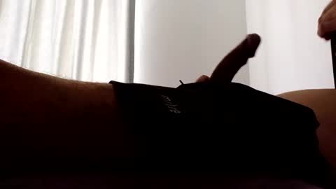Snapshot of valetv2222 chatting on April 11, 6:56 pm valetv2222 online show from April 11, 6:56 pm