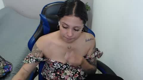 valevicious online show from April 1, 1:41 pm