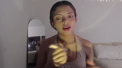 VALIENTE  online show from February 23, 1:25 am