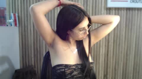 Snapshot of valk_diaz chatting on May 7, 5:57 am Valk online show from May 7, 5:57 am