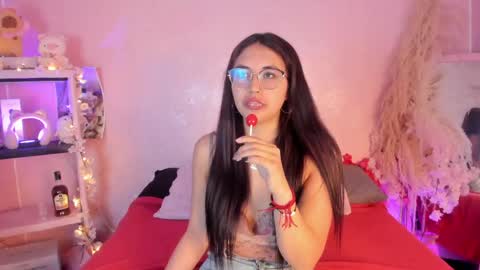 Snapshot of valk_diaz chatting on May 26, 5:03 am Valk online show from May 26, 5:03 am