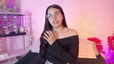 Snapshot of valk_diaz chatting on June 14, 1:47 am Valk online show from June 14, 1:47 am