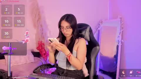 Snapshot of valk_diaz chatting on July 16, 4:07 am Valk online show from July 16, 4:07 am