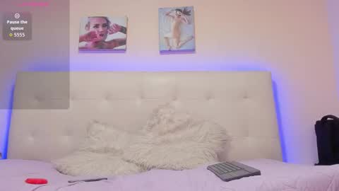 Snapshot of valka_01 chatting on February 20, 8:42 pm Valka online show from February 20, 8:42 pm