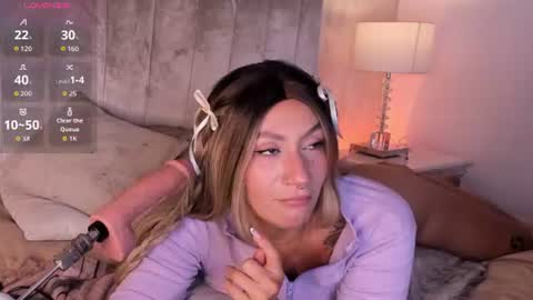 Snapshot of valka_doll chatting on July 27, 7:21 pm valka_doll online show from July 27, 7:21 pm