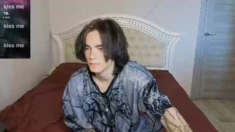 Snapshot of valket chatting on July 25, 7:17 am Shiro online show from July 25, 7:17 am