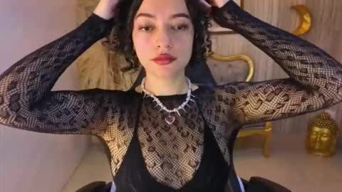 Valkiria  online show from November 13, 1:10 pm