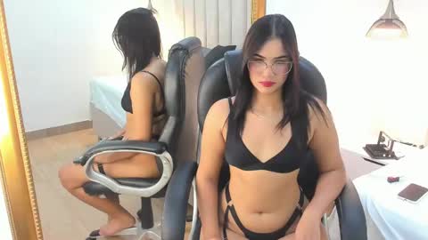 Snapshot of valkyria_storm chatting on April 26, 7:55 pm Valkyria online show from April 26, 7:55 pm