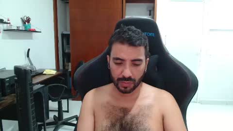 Snapshot of vallartamexi chatting on July 19, 10:57 pm Roberto Carlos online show from July 19, 10:57 pm
