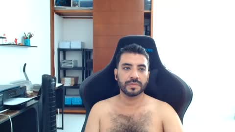 Snapshot of vallartamexi chatting on July 25, 9:34 pm Roberto Carlos online show from July 25, 9:34 pm