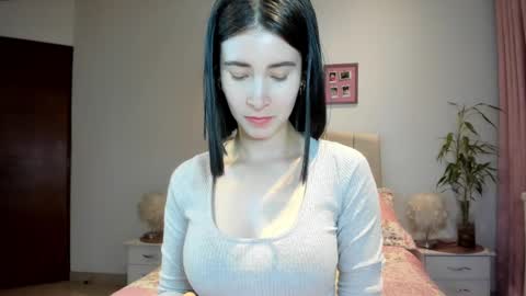 Macarena online show from September 18, 2:35 am