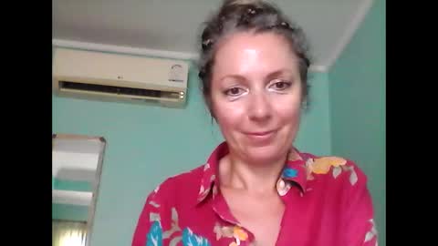 ValleriWind online show from February 3, 9:30 am