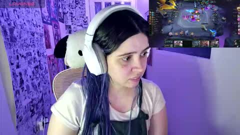 Im Violet online show from November 6, 11:26 pm