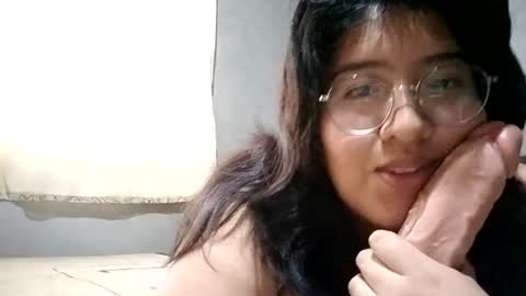 Snapshot of valm_vamps chatting on July 10, 10:12 pm valm_vamps online show from July 10, 10:12 pm