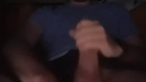 Snapshot of valou778 chatting on August 4, 8:44 pm ThickNHard online show from August 4, 8:44 pm