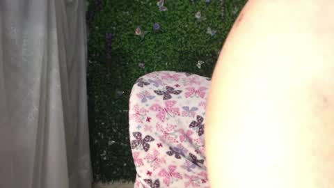Snapshot of valquiria_sirgun chatting on June 9, 9:54 am valquiria_sirgun online show from June 9, 9:54 am