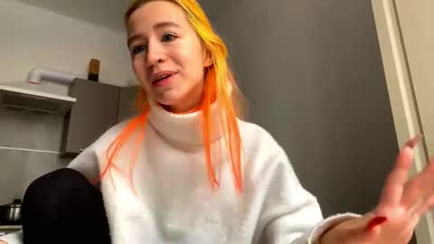 Emily online show from February 12, 7:25 am