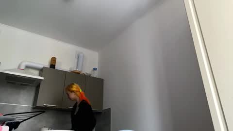 Emily online show from February 16, 6:09 am